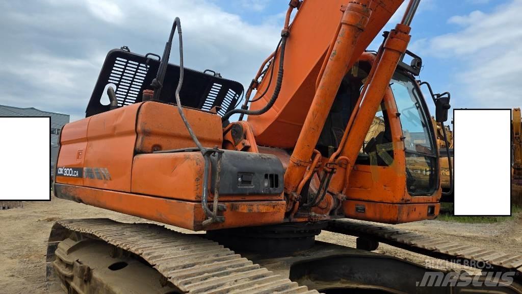 Doosan DX 300 LCA Lánctalpas kotrók