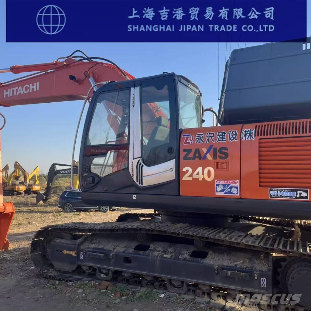Hitachi ZX 240 Lánctalpas kotrók