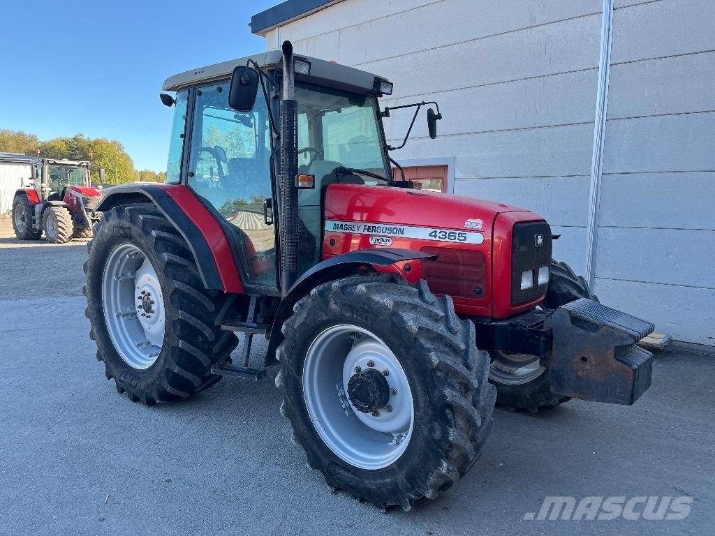 Massey Ferguson 4365 Traktorok