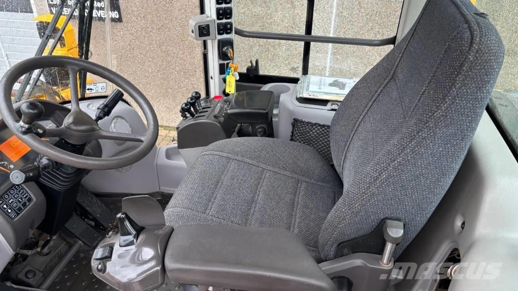 Volvo L 60 G Gumikerekes homlokrakodók