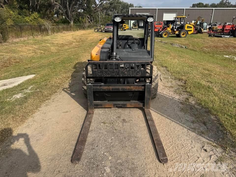 JCB 515-40 Teleszkópos rakodók