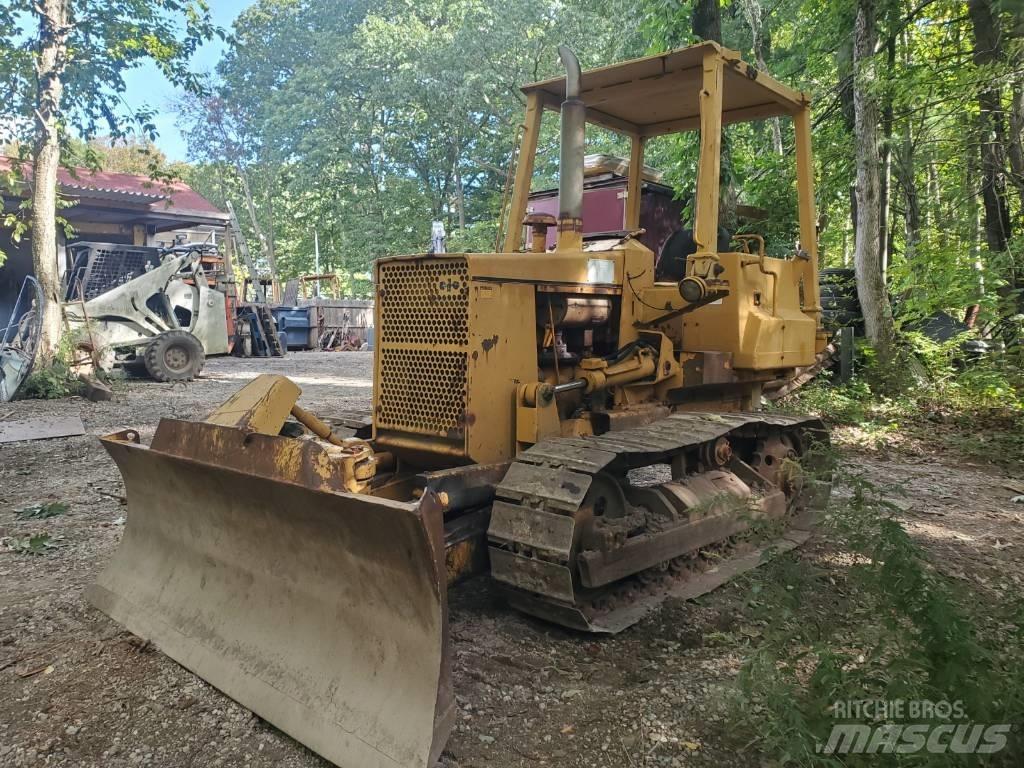 Komatsu D 31 A-17 lánctalpas dózerek