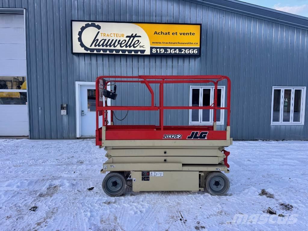 JLG 2032 E 2 Ollós emelők