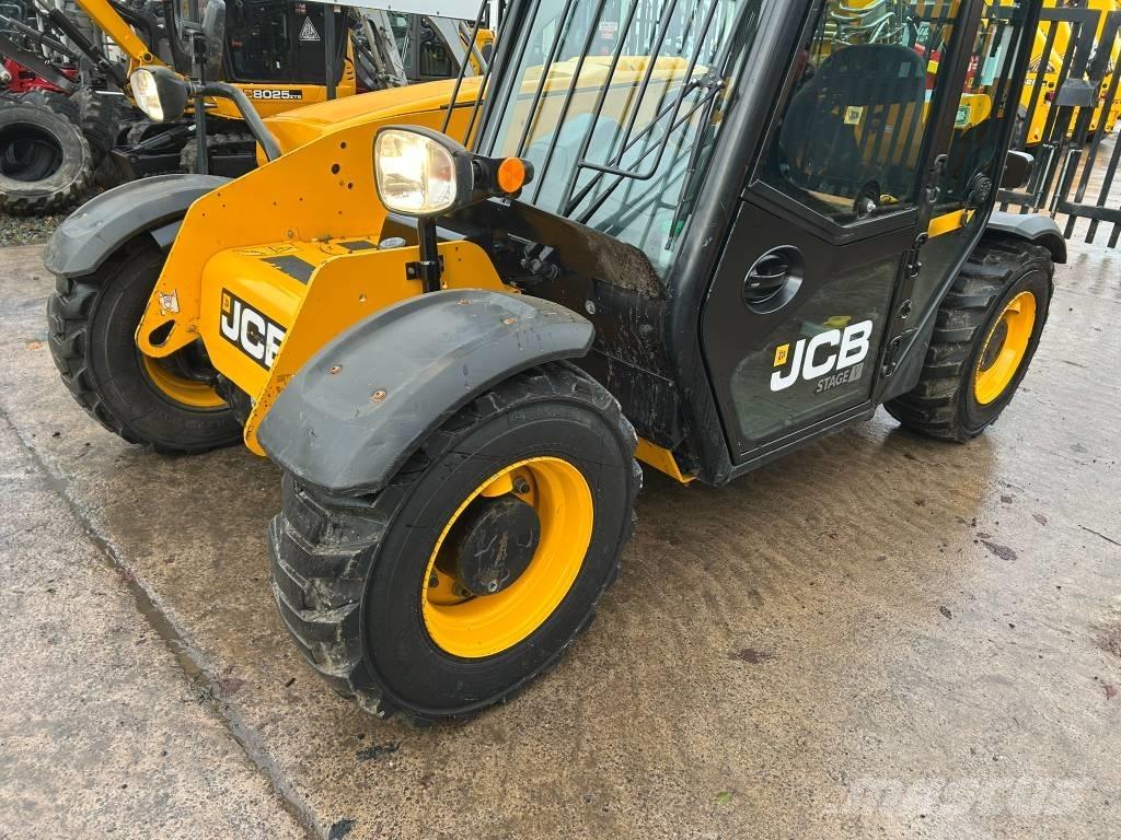 JCB 525-60 Teleszkópos rakodók