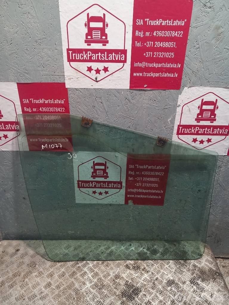 MAN TGA 81626450032 Vezetőfülke és belső tartozékok