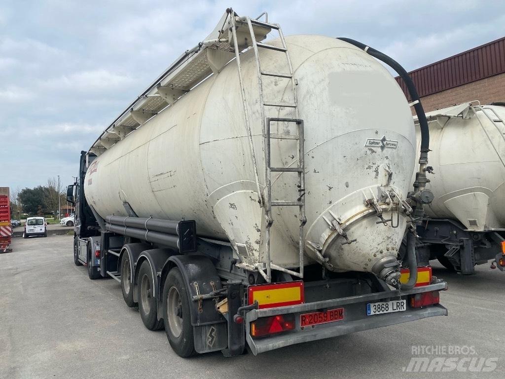 Spitzer SK2452CAL Tartályos félpótkocsik