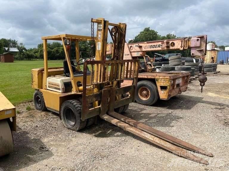 Komatsu FG 40ZT-4 Targoncák-Egyéb