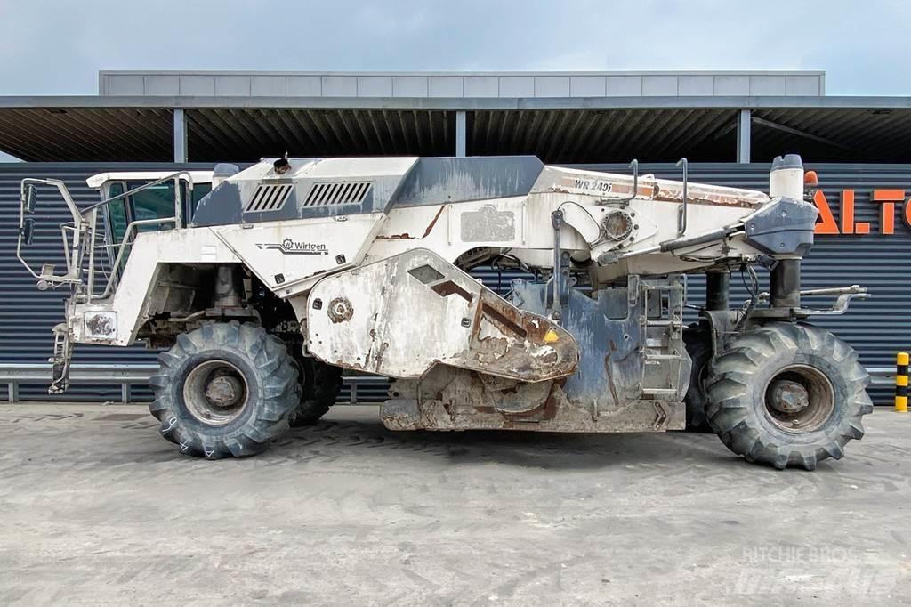 Wirtgen WR 240 Aszfalt aprítók
