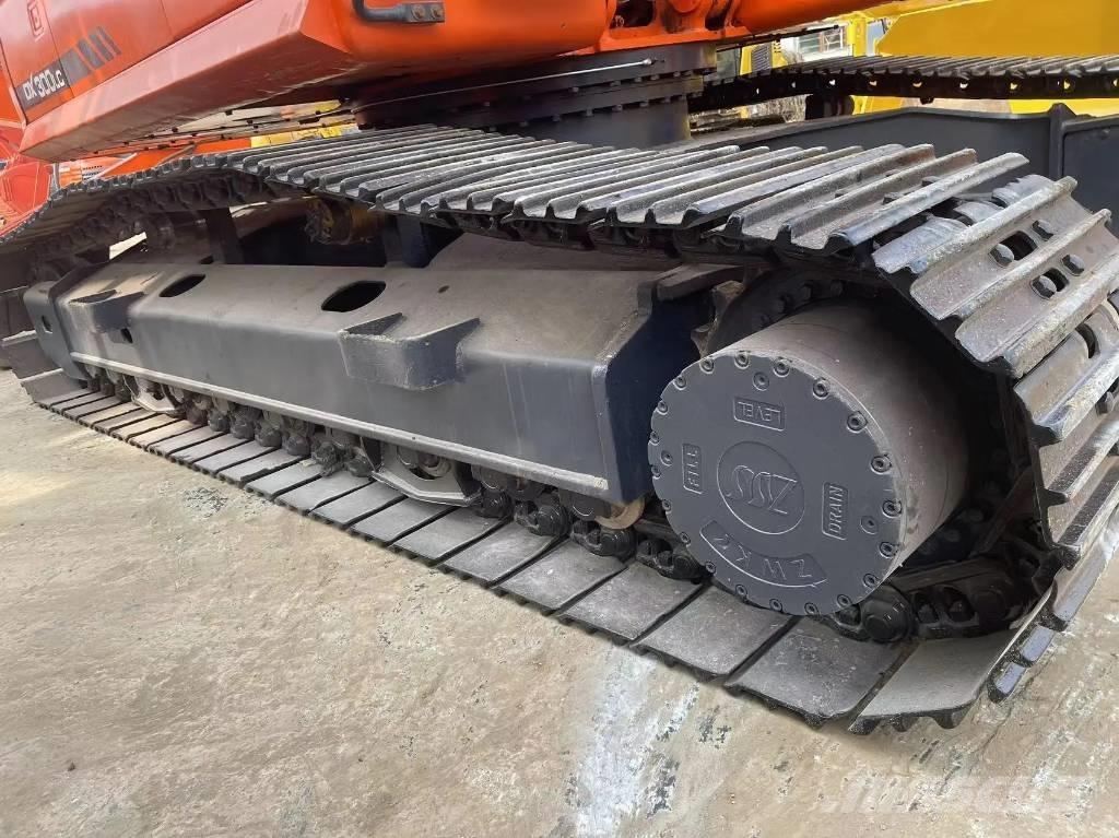 Doosan DX300LC Lánctalpas kotrók