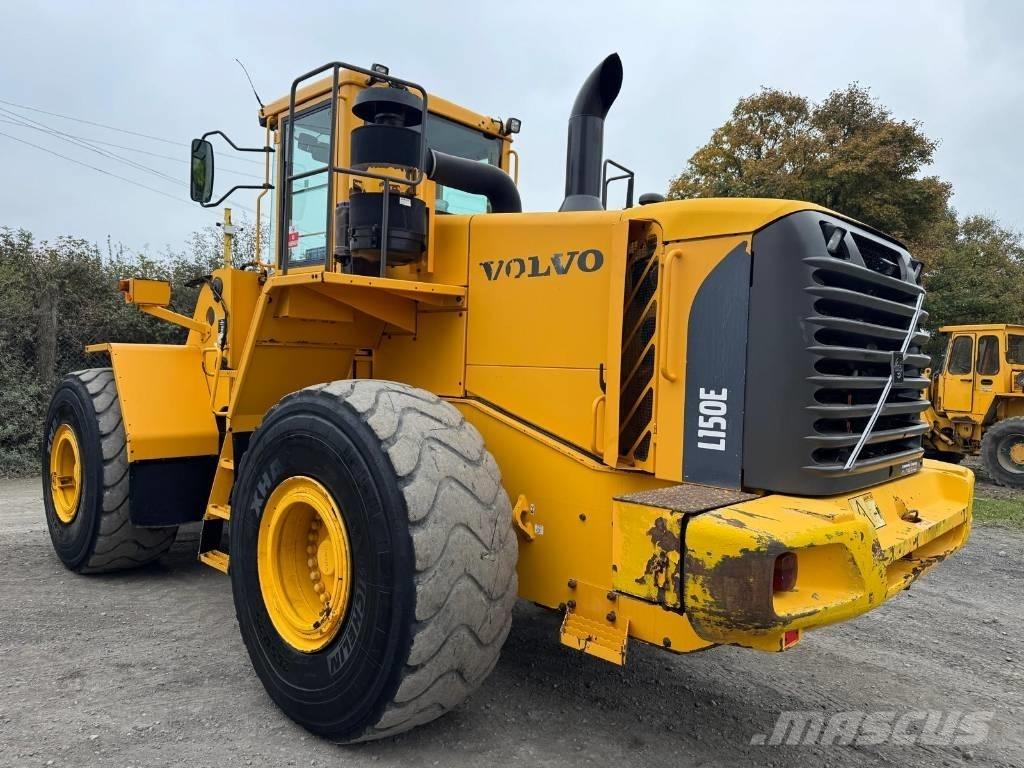 Volvo L 150 E Gumikerekes homlokrakodók