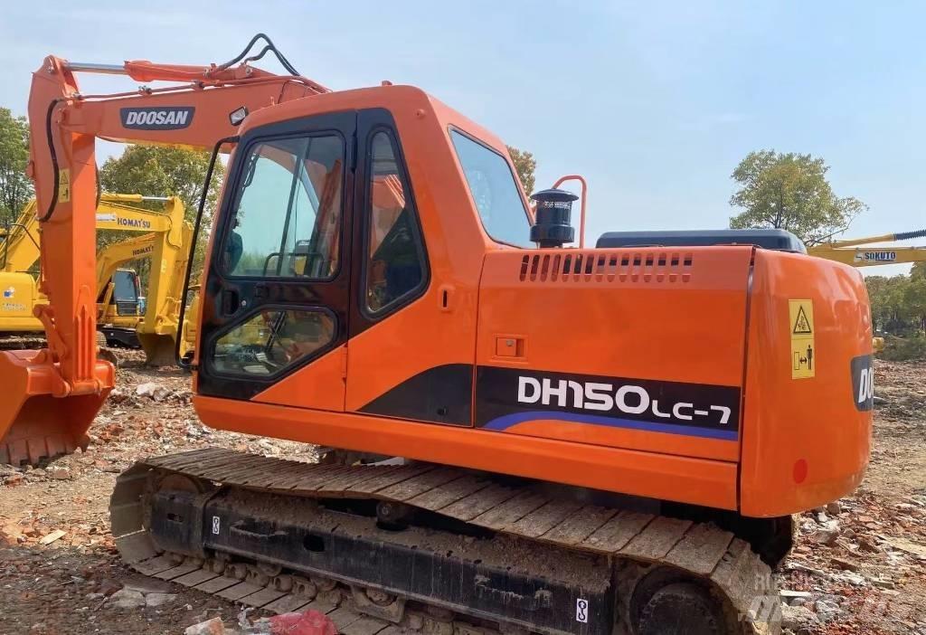 Doosan 150 Lánctalpas kotrók