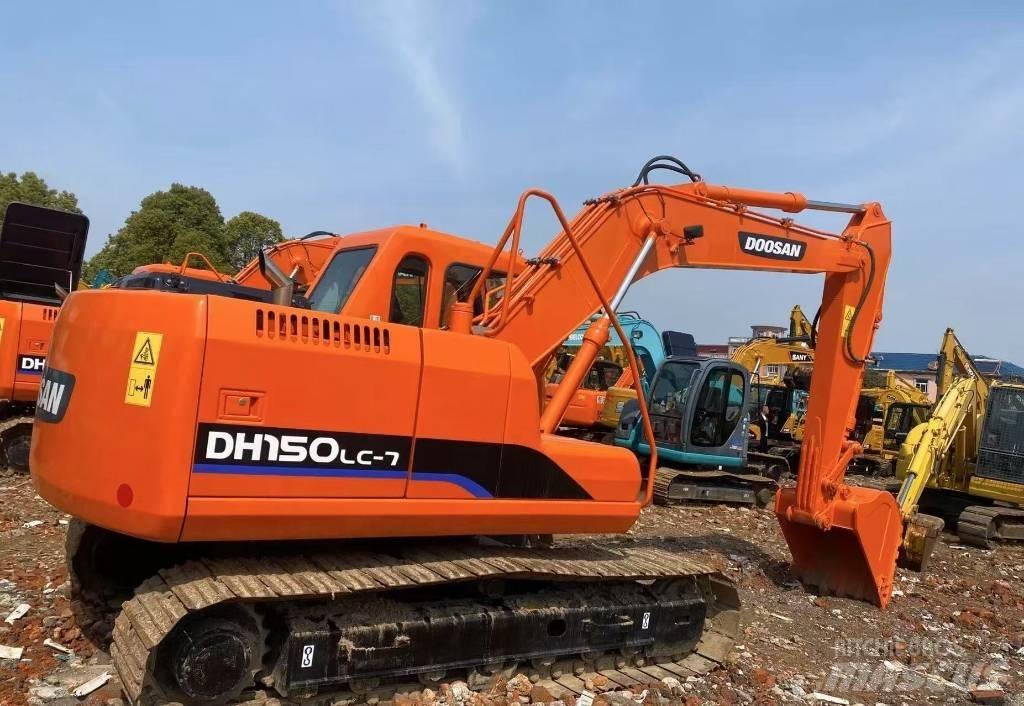 Doosan 150 Lánctalpas kotrók