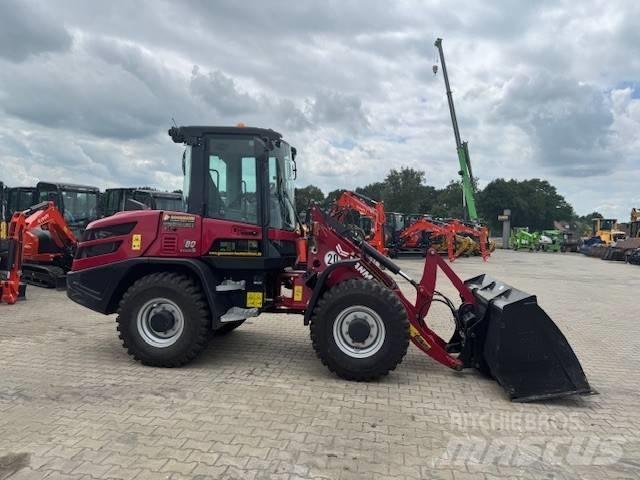 Yanmar V 80-5 Gumikerekes homlokrakodók