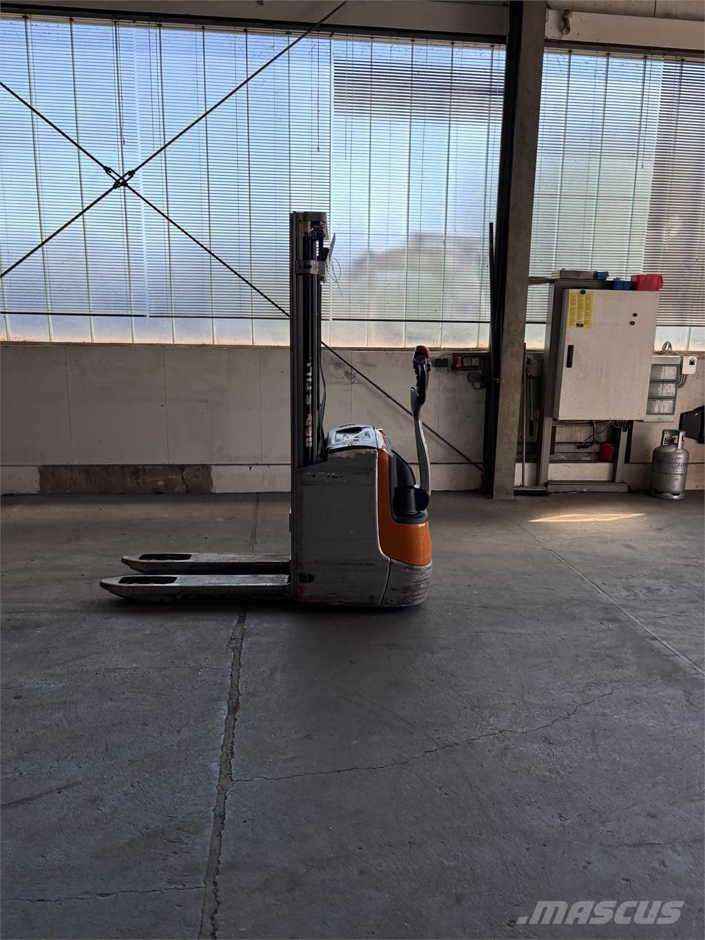 Still EXV 12i Elektromos gyalogkíséretű targoncák