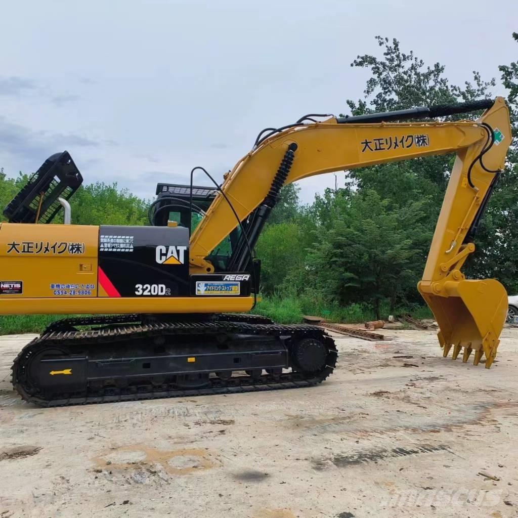 CAT 320D2 Lánctalpas kotrók