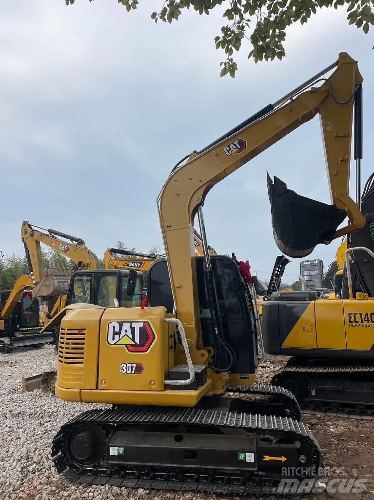 CAT 307 Mini kotrók < 7t