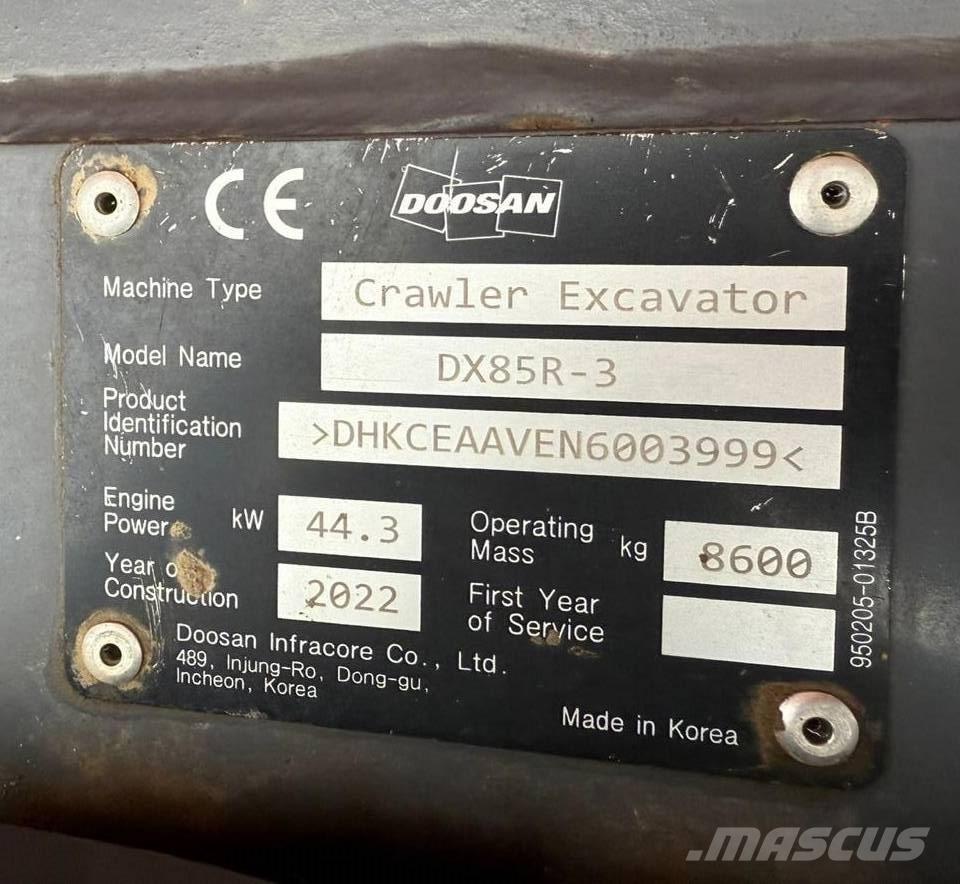 Doosan DX 85 R-3 Közepes (midi) kotrók 7 t - 12 t