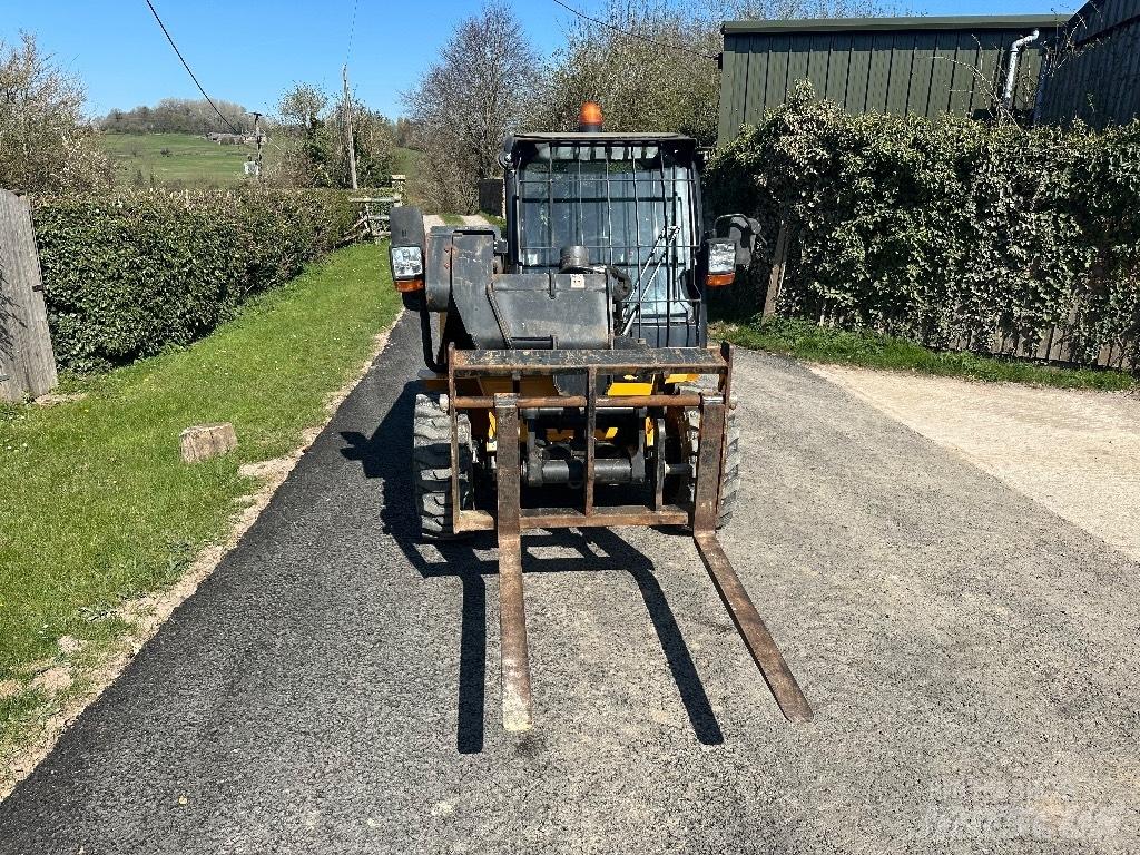 JCB 520-40 Teleszkópos rakodók