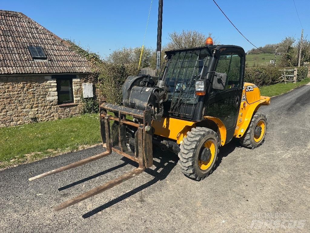 JCB 520-40 Teleszkópos rakodók