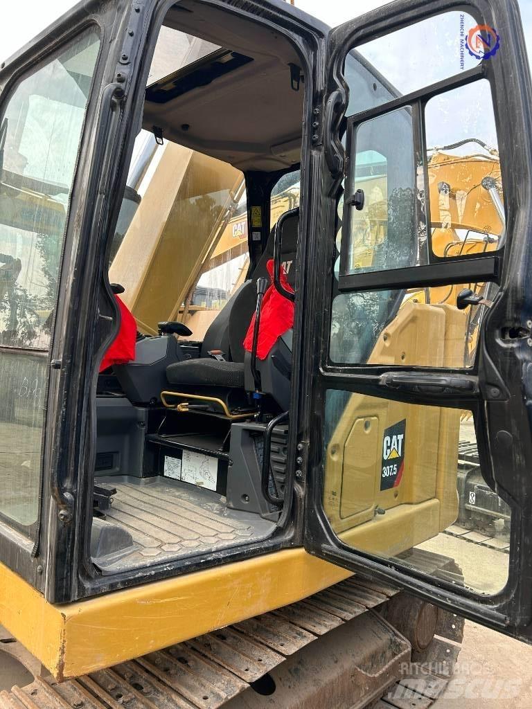CAT 307.5 Mini kotrók < 7t