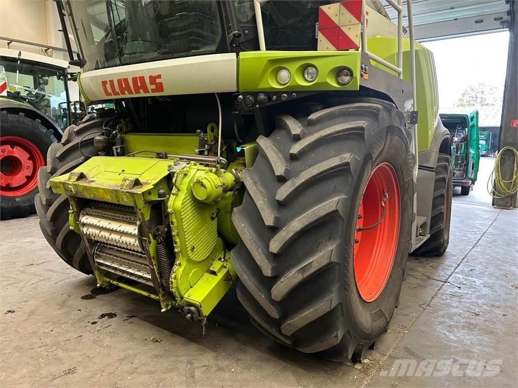 CLAAS Jaguar 960 Önjáró szecskázók