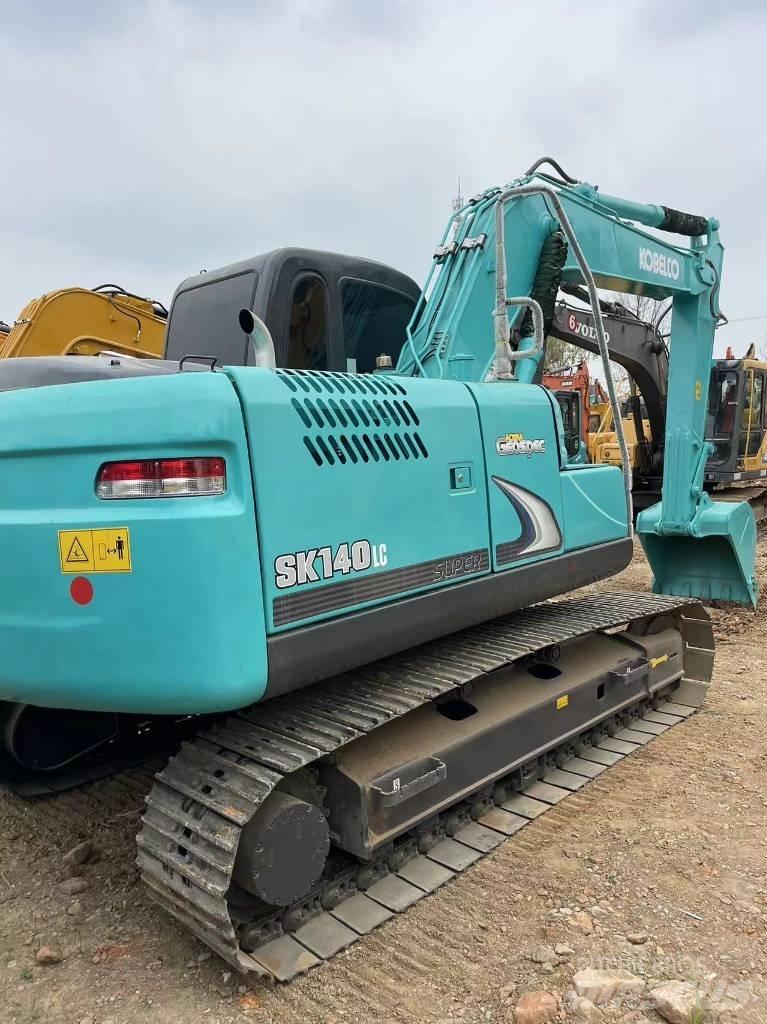 Kobelco SK140 Lánctalpas kotrók