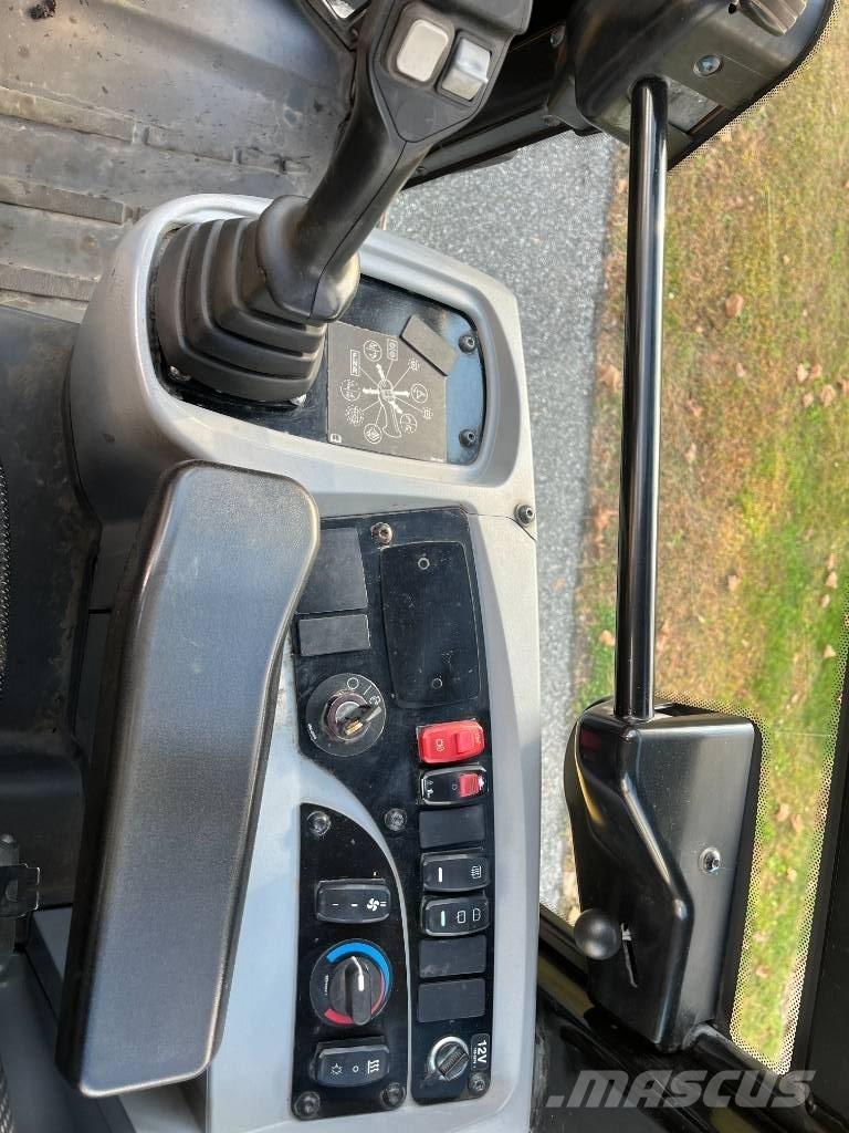 CAT 914M Gumikerekes homlokrakodók