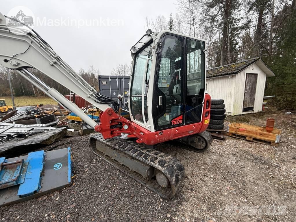 Takeuchi TB 370 Lánctalpas kotrók