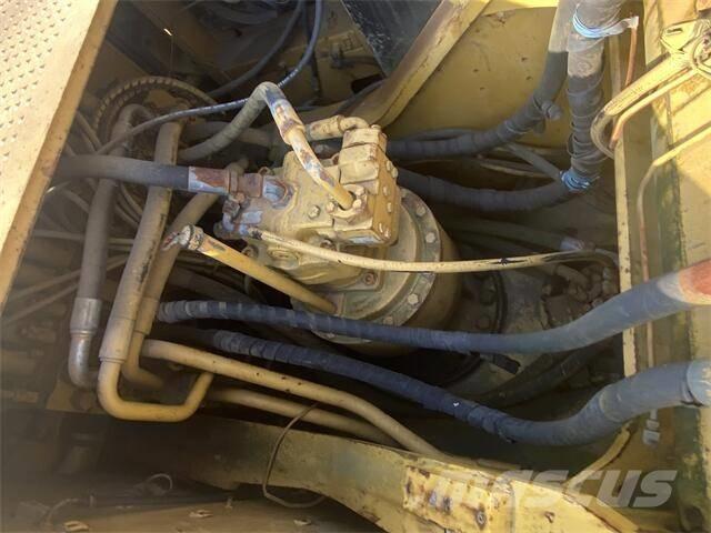 CAT 329D Lánctalpas kotrók