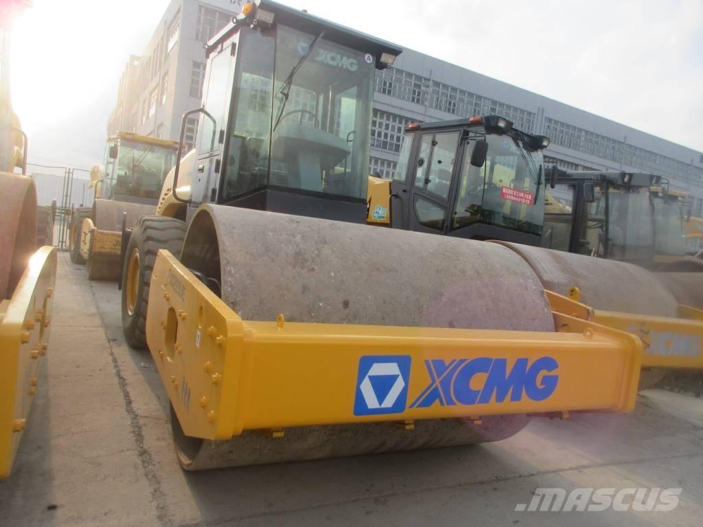 XCMG XS 223 J Egydobos hengerek