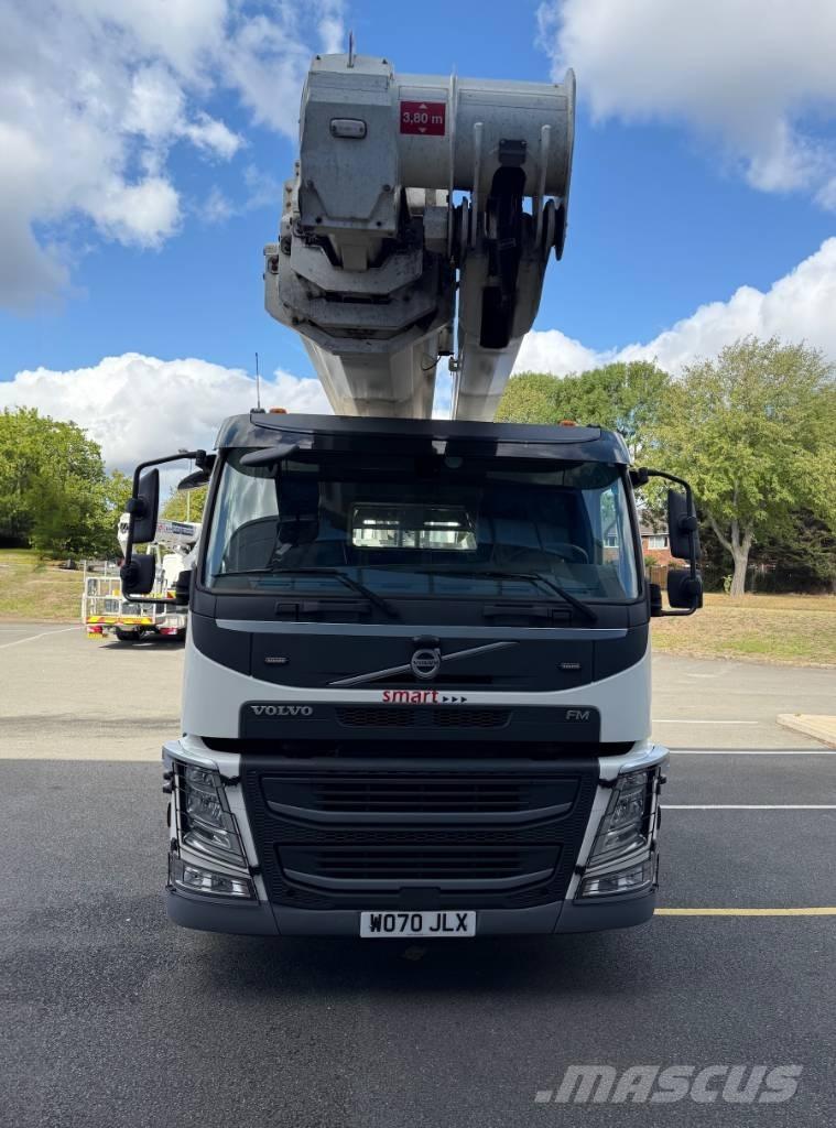 Bronto Skylift S56XR Teherautóra szerelt emelők és állványok