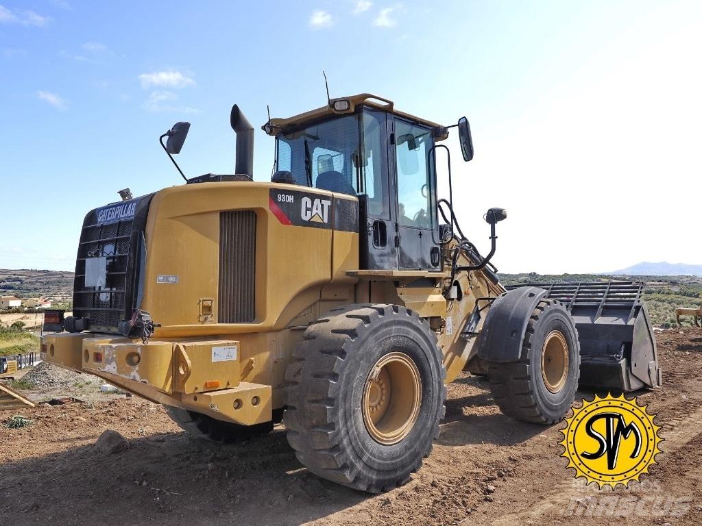 CAT 930 H Gumikerekes homlokrakodók