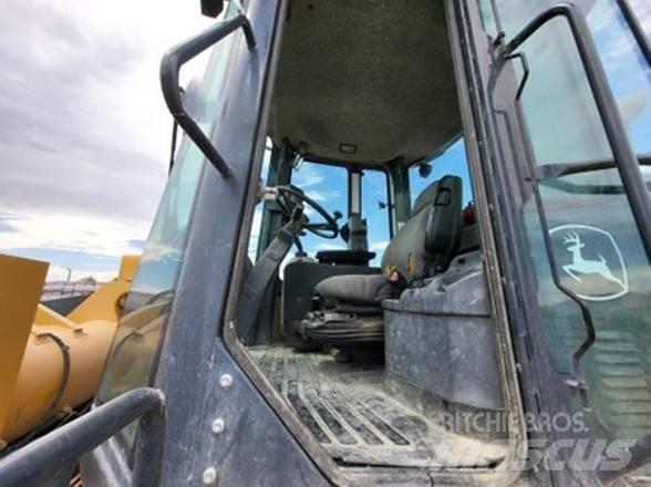 John Deere 624K Gumikerekes homlokrakodók