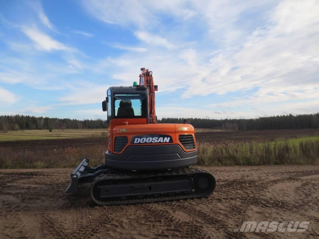 Doosan DX 85 R Közepes (midi) kotrók 7 t - 12 t