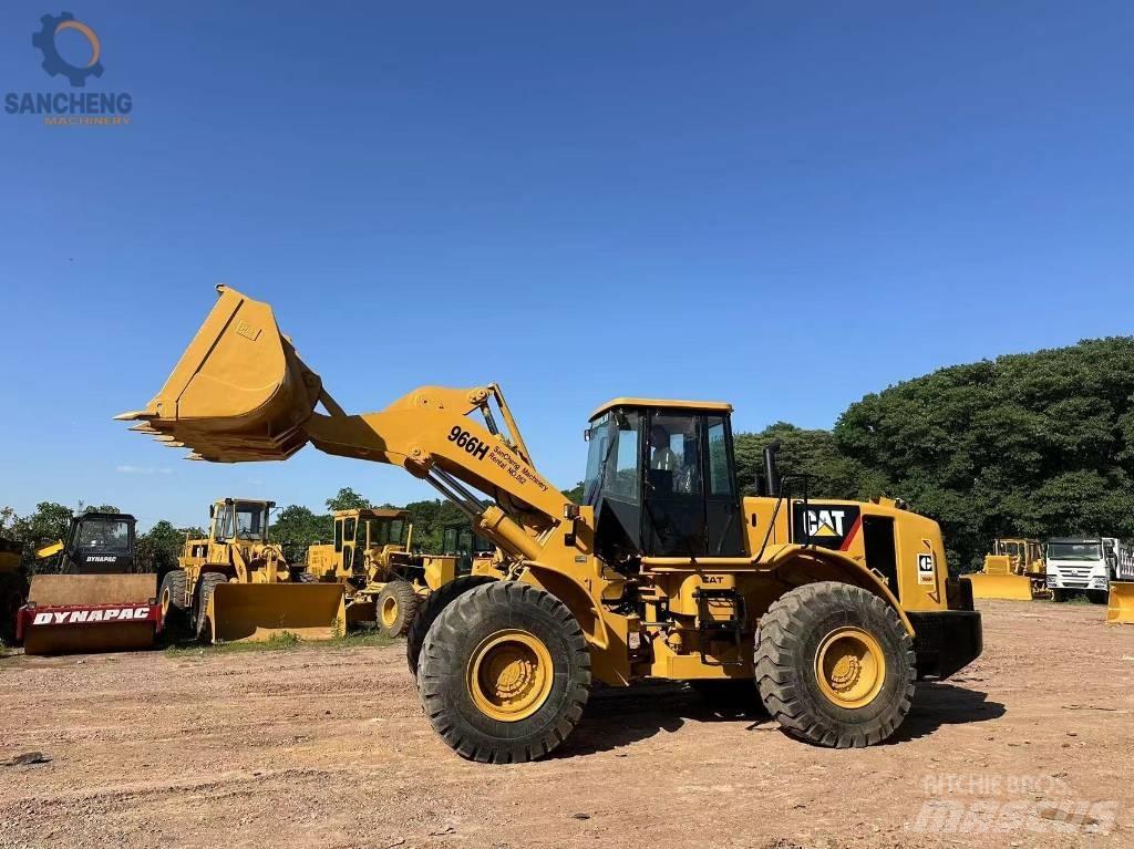 CAT 966 H Gumikerekes homlokrakodók