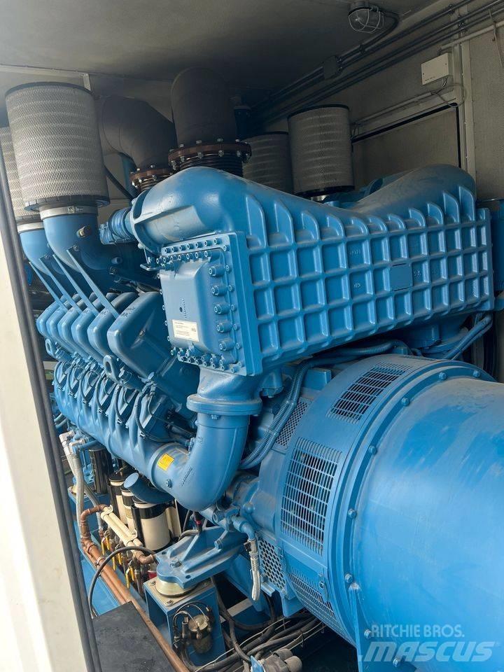 MTU 1800 KVA Dízel áramfejlesztők