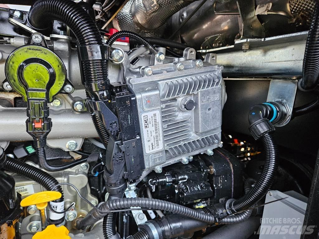 JCB 413K Gumikerekes homlokrakodók