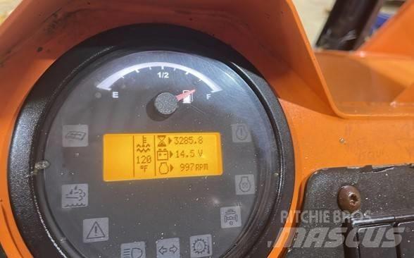 SkyTrak 10054 Teleszkópos rakodók
