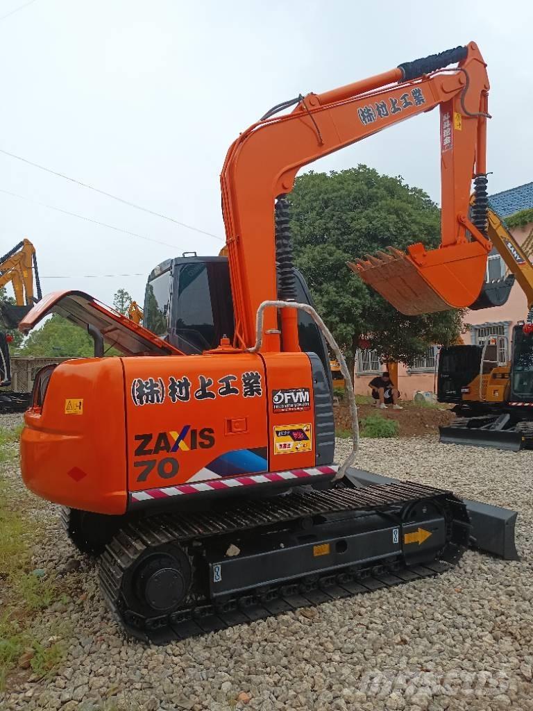 Hitachi ZX70 Lánctalpas kotrók