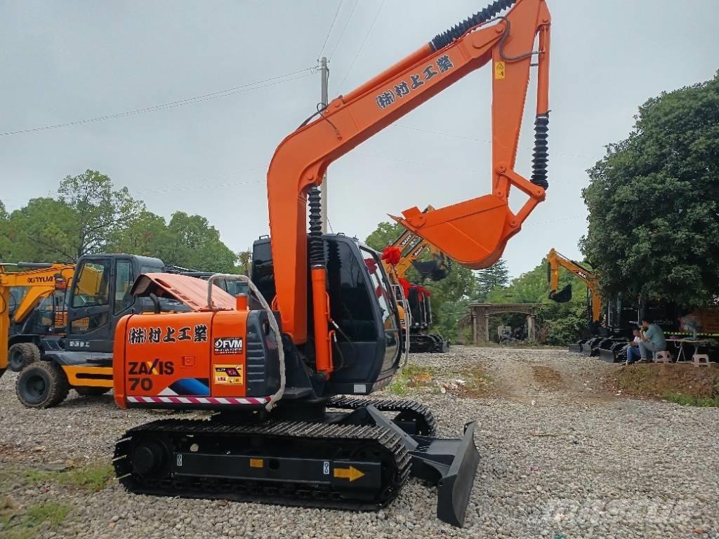 Hitachi ZX70 Lánctalpas kotrók