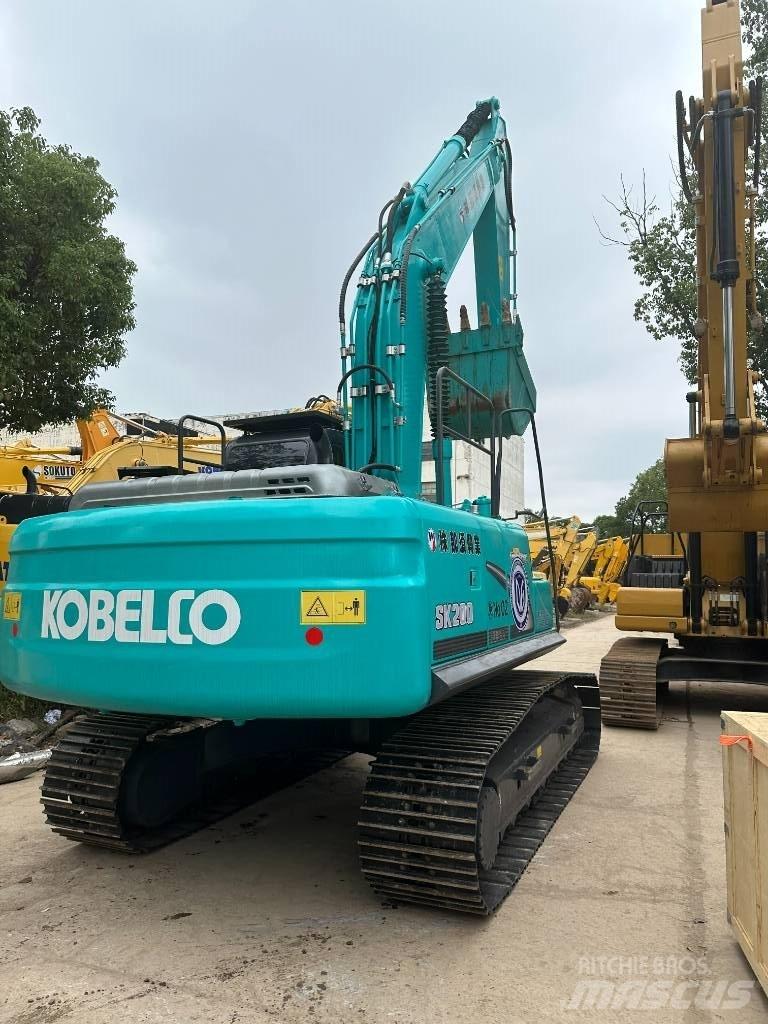 Kobelco SK 200 Lánctalpas kotrók