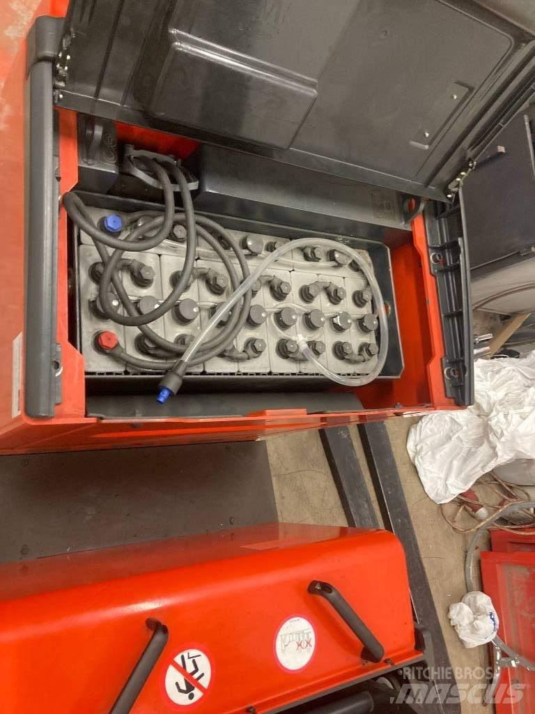 Linde L12AC Gyalogkíséretű targonca