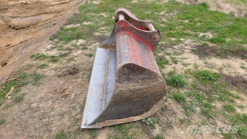 Takeuchi TB 2150 Lánctalpas kotrók