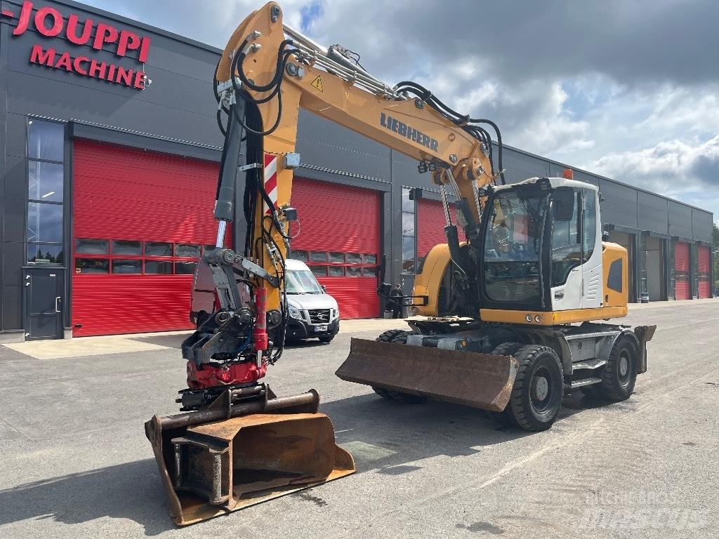 Liebherr A 918 Comp Gumikerekes kotrók