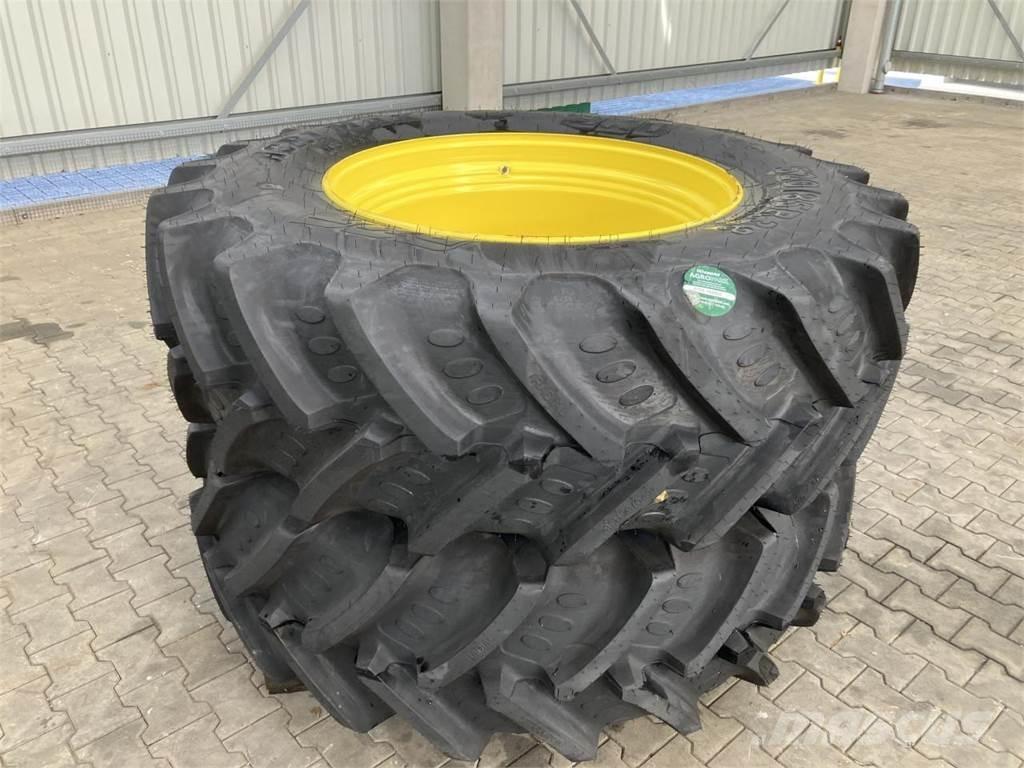 BKT 520/85R38 Gumiabroncsok, kerekek és felnik