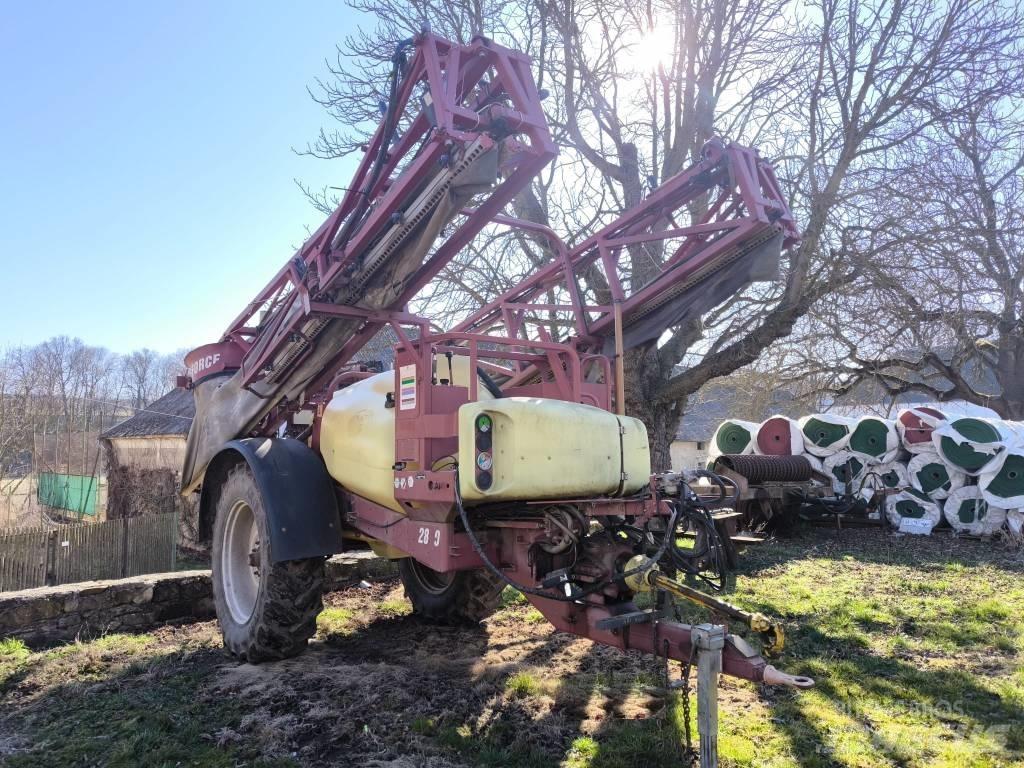 Hardi Commander 2800 Vontatott trágyaszórók