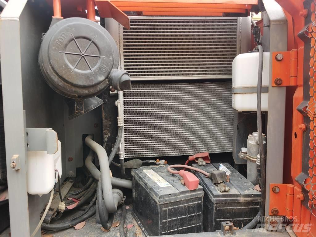 Hitachi ZX 120 Lánctalpas kotrók