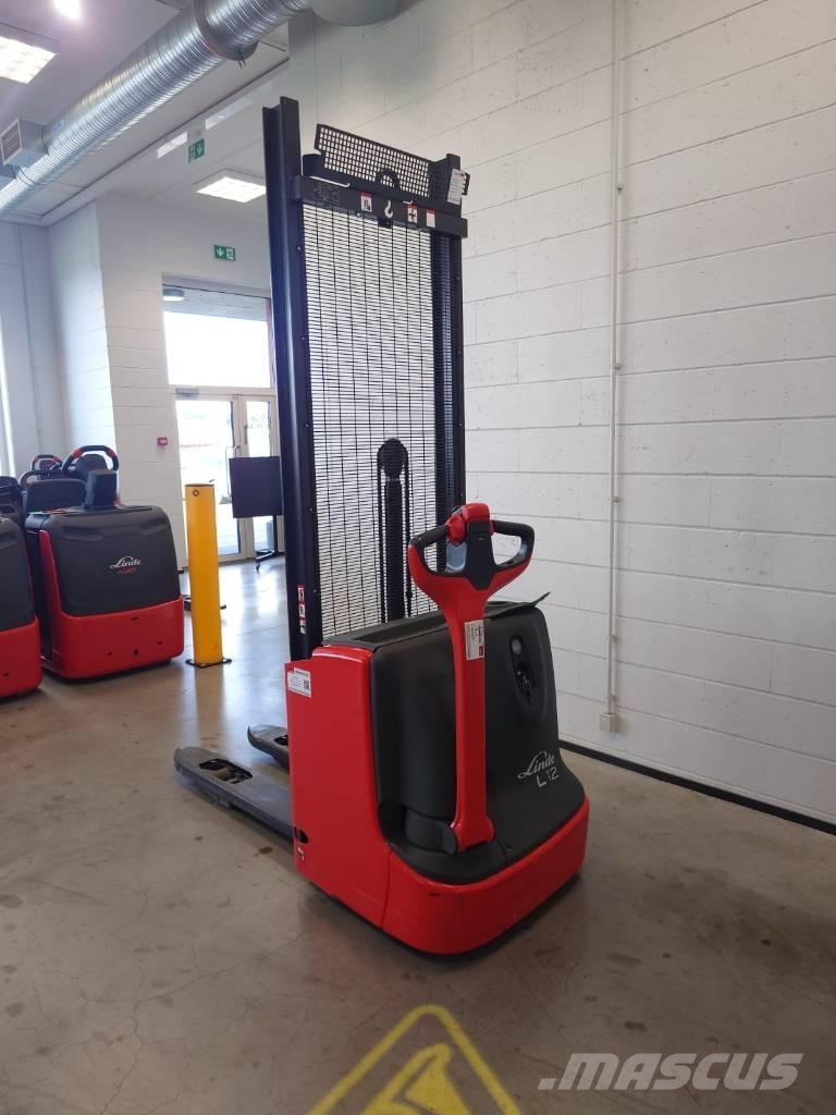 Linde L 12 Gyalogkíséretű targonca