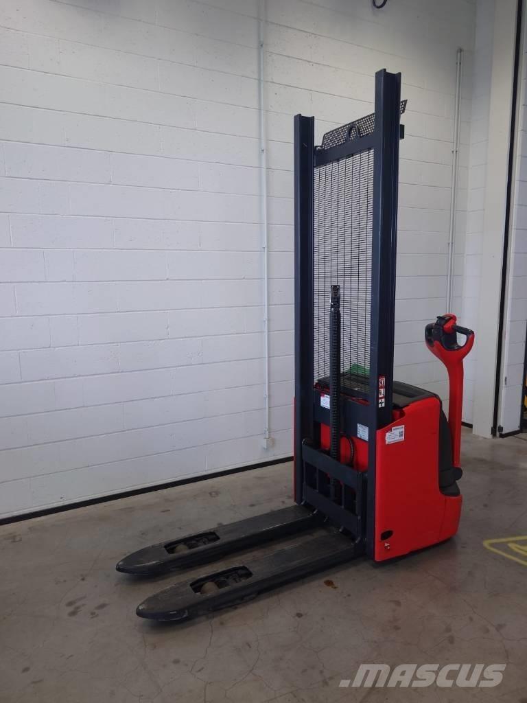 Linde L 12 Gyalogkíséretű targonca