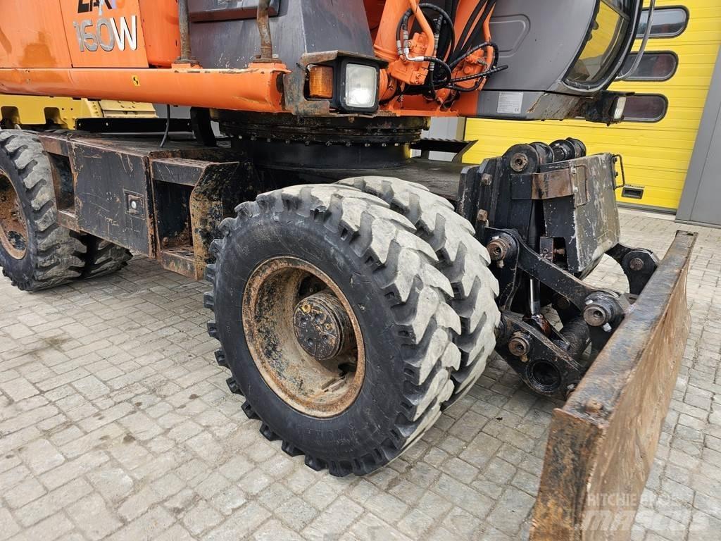 Hitachi ZX160W Gumikerekes kotrók